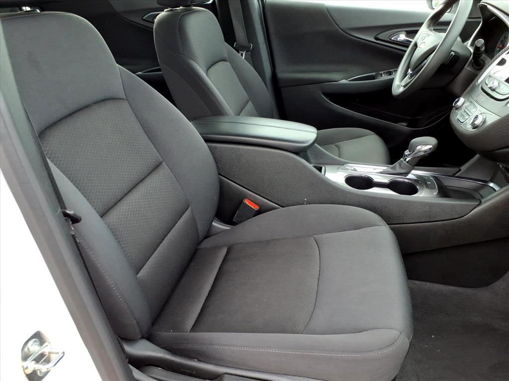 2023 Chevrolet Malibu 1LT photo 17