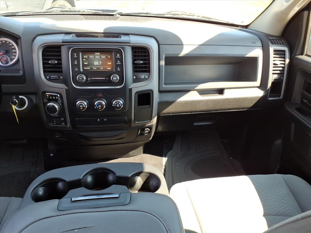 RAM 1500 Classic Tradesman Quad Cab 4WD 2019