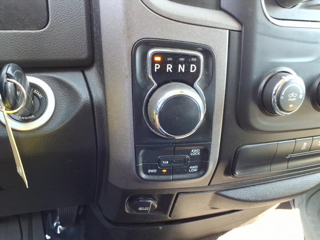 RAM 1500 Classic Tradesman Quad Cab 4WD 2019