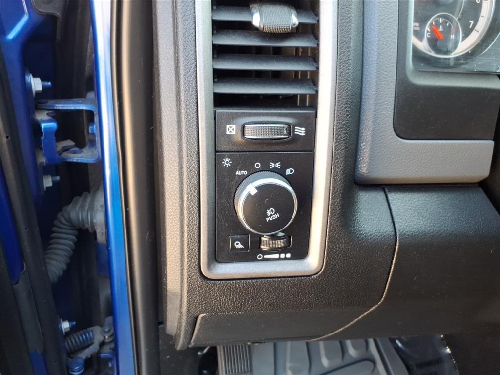 RAM 1500 Classic Tradesman Quad Cab 4WD 2019