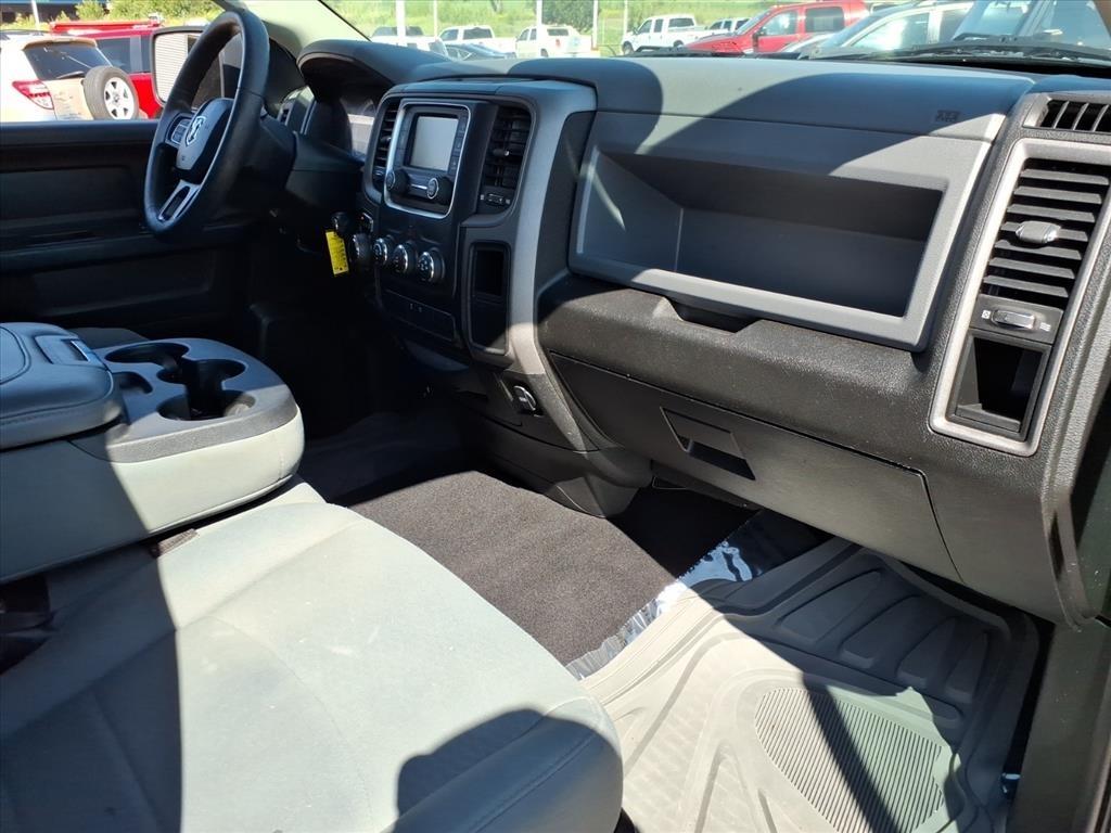 RAM 1500 Classic Tradesman Quad Cab 4WD 2019