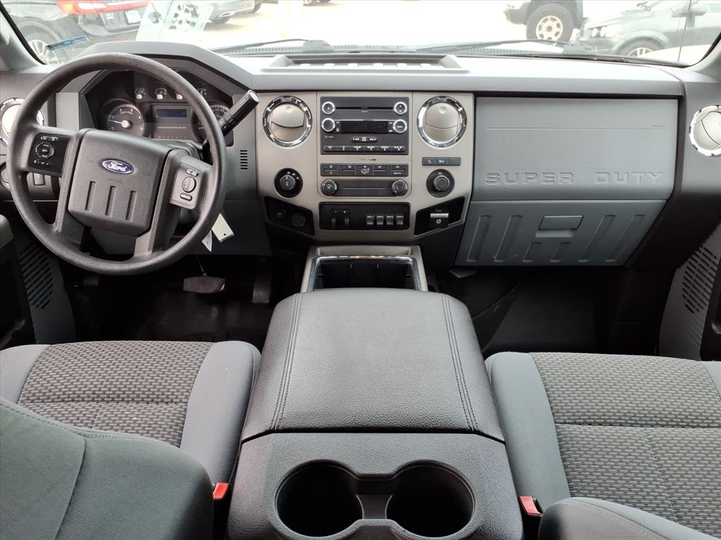 Ford F-250 SD XLT Crew Cab 4WD 2016