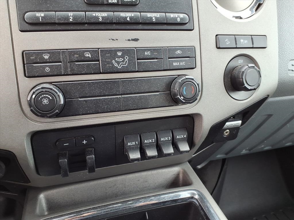 Ford F-250 SD XLT Crew Cab 4WD 2016