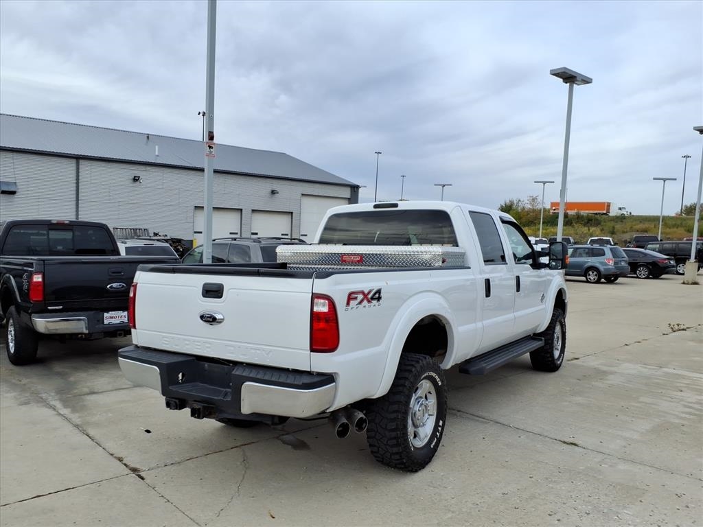 Ford F-250 SD XLT Crew Cab 4WD 2016
