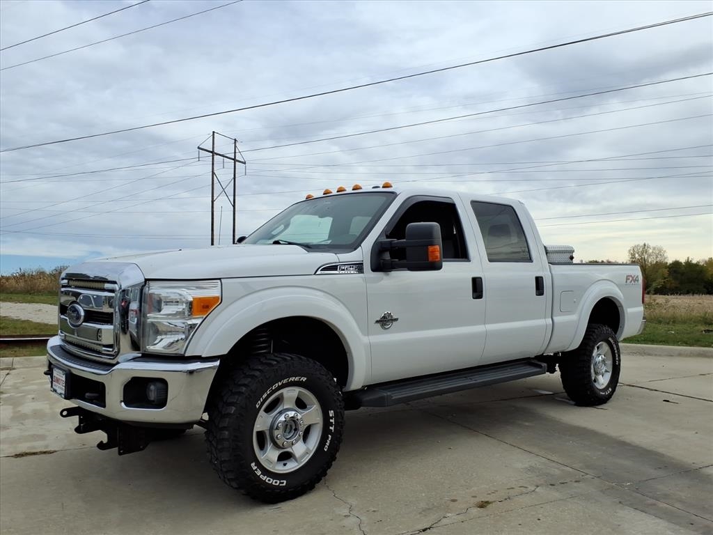 Ford F-250 SD XLT Crew Cab 4WD 2016