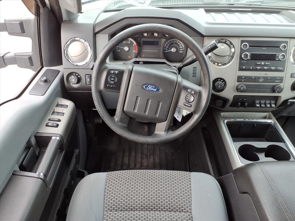 Ford F-250 SD XLT Crew Cab 4WD 2016