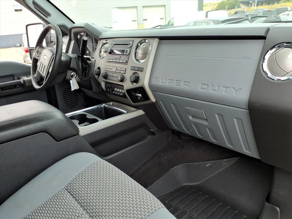 Ford F-250 SD XLT Crew Cab 4WD 2016