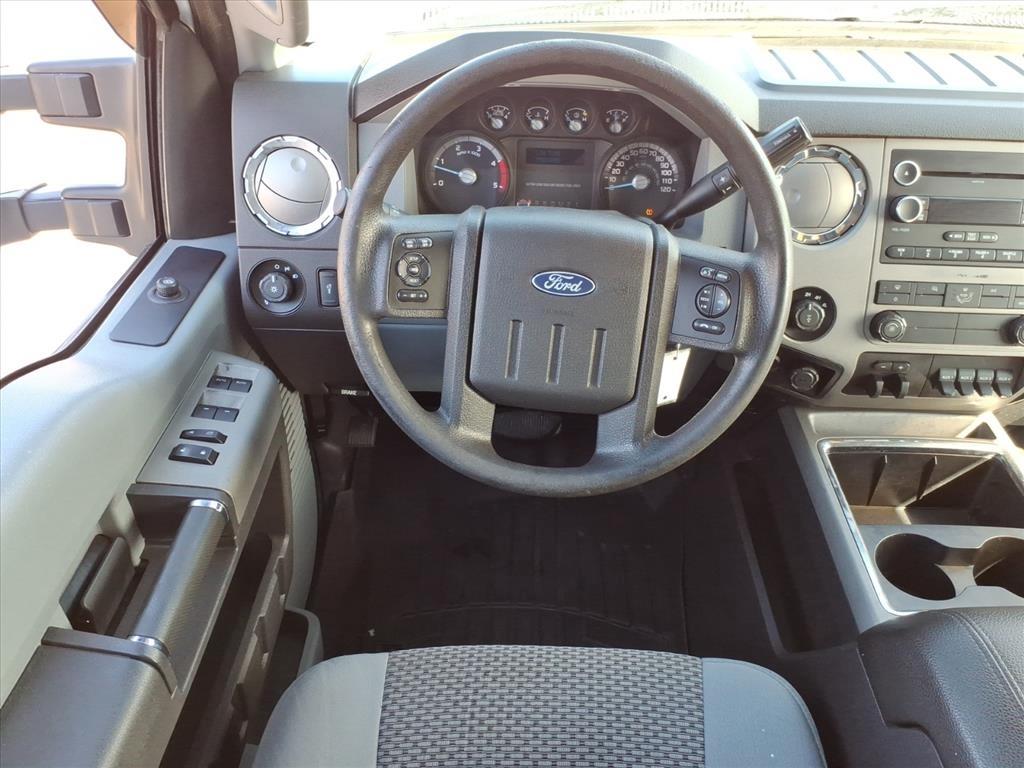 Ford F-250 SD XLT Crew Cab 4WD 2016