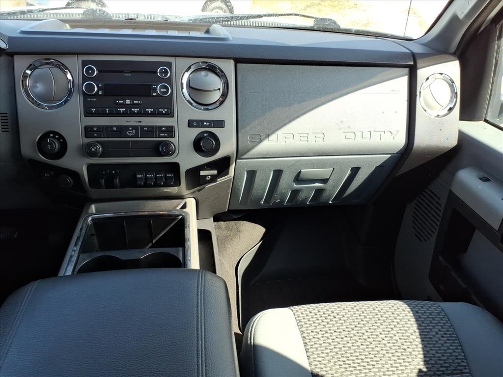 Ford F-250 SD XLT Crew Cab 4WD 2016