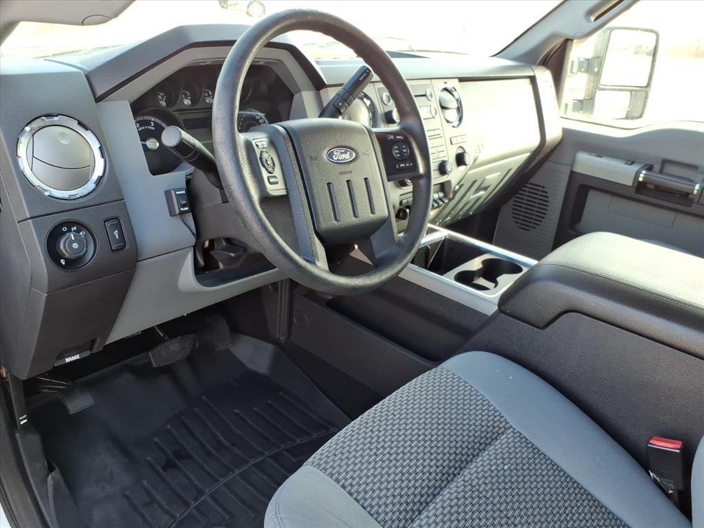 Ford F-250 SD XLT Crew Cab 4WD 2016