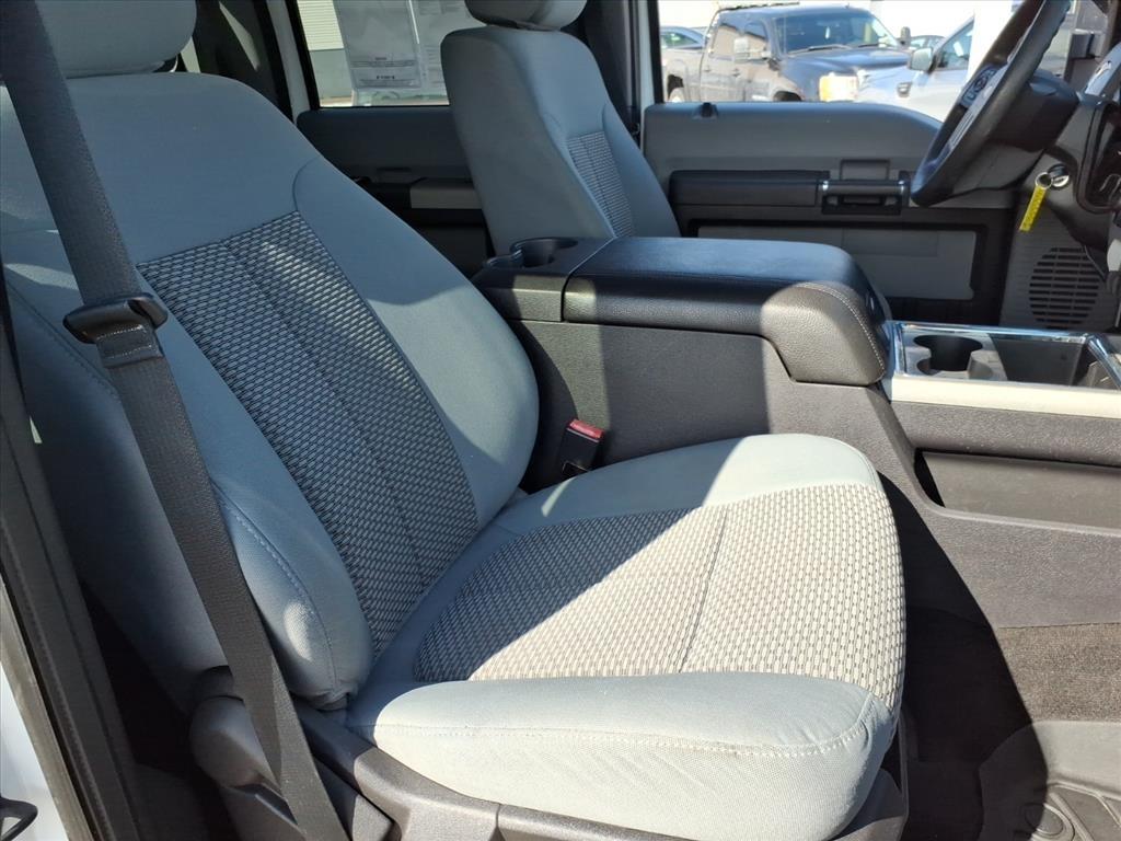 Ford F-250 SD XLT Crew Cab 4WD 2016