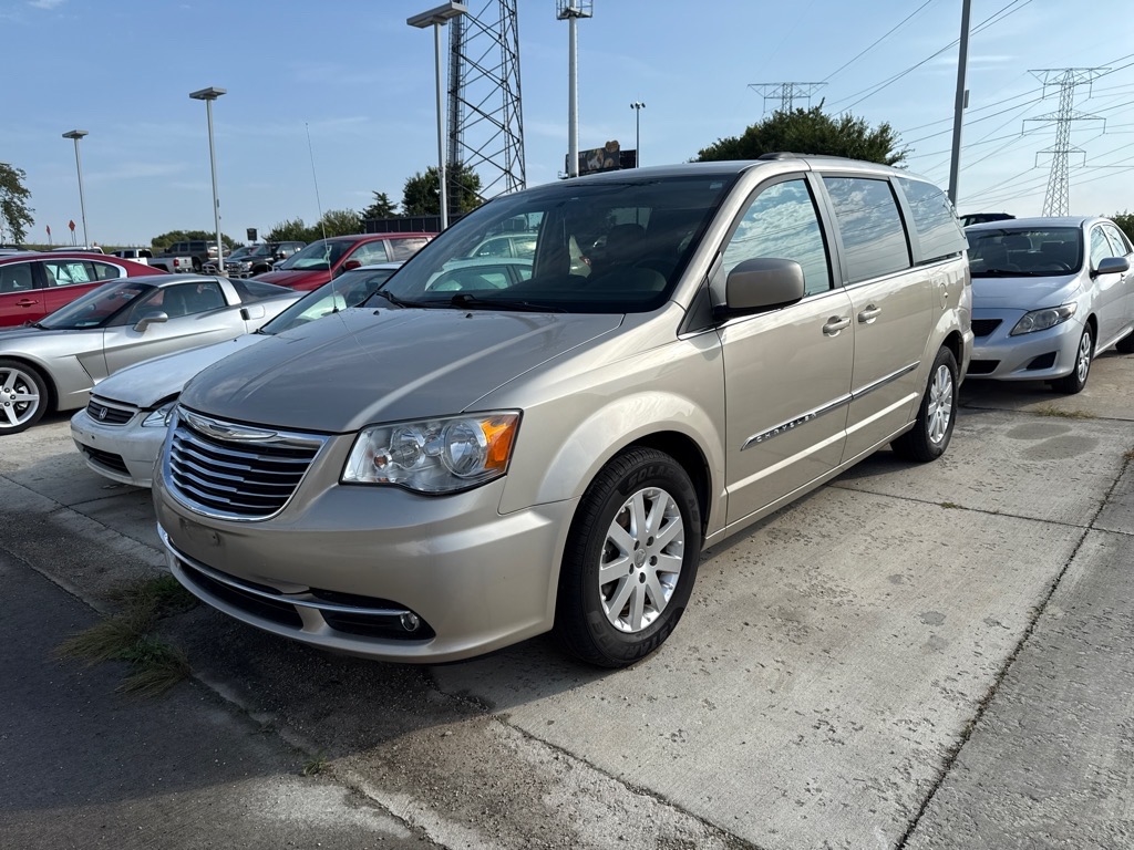 2013 Chrysler Town & Country Touring