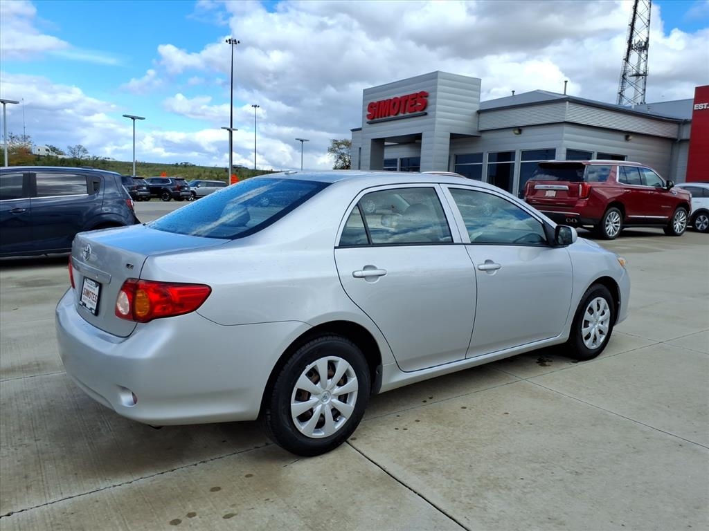 Toyota Corolla LE 4-Speed AT 2010