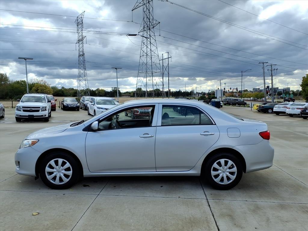 Toyota Corolla LE 4-Speed AT 2010