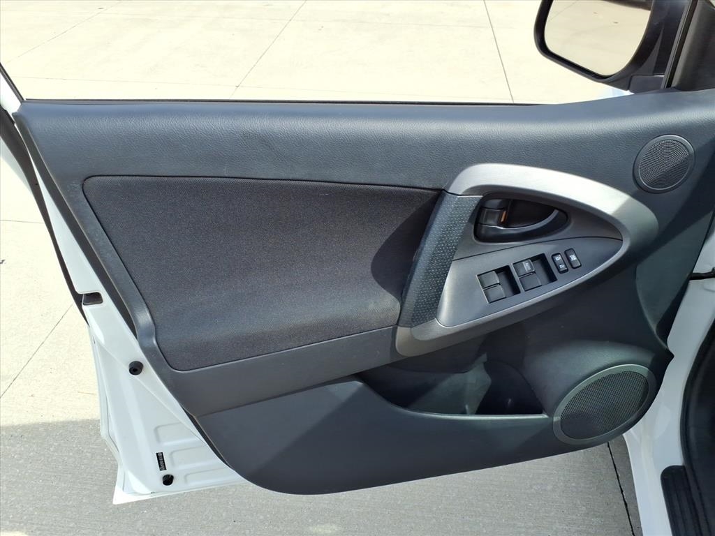 Toyota RAV4 Sport V6 2WD 2012