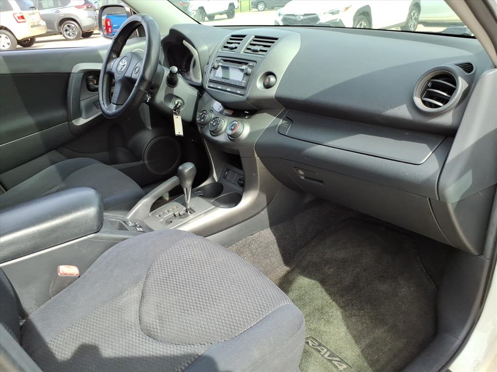 Toyota RAV4 Sport V6 2WD 2012