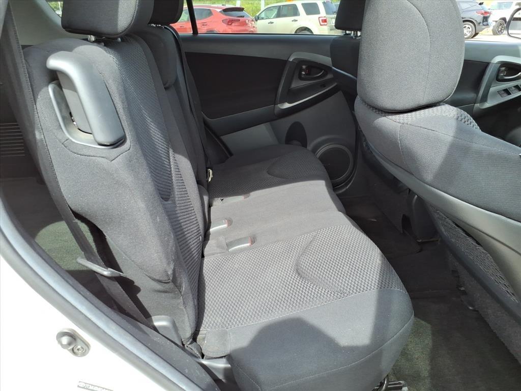 Toyota RAV4 Sport V6 2WD 2012