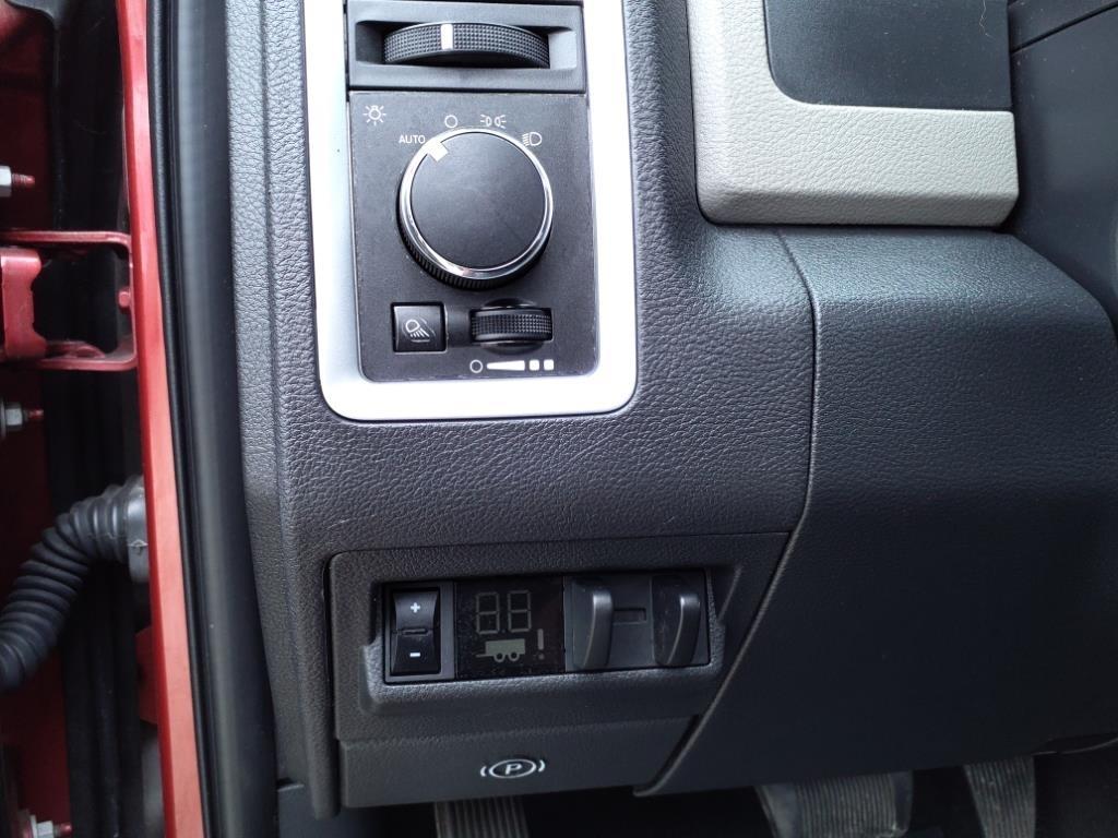 RAM 1500 SLT LWB 4WD 2012