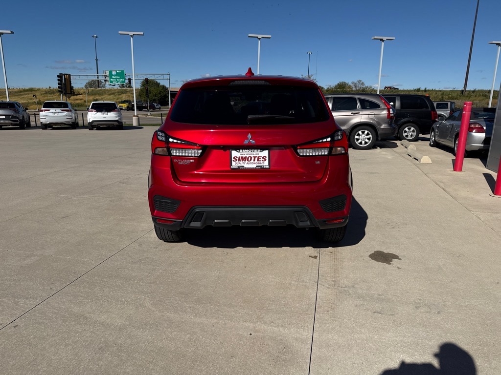 Mitsubishi Outlander Sport 2.0 ES 4WD 2024 Mitsubishi Outlander Sport 2.0 ES 4WD 2024