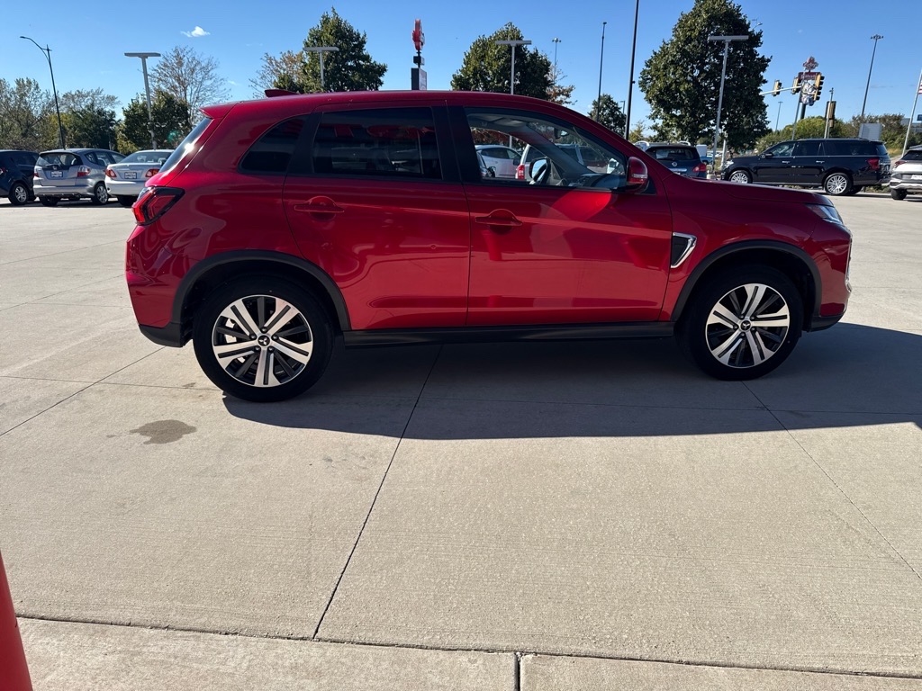 Mitsubishi Outlander Sport 2.0 ES 4WD 2024 Mitsubishi Outlander Sport 2.0 ES 4WD 2024