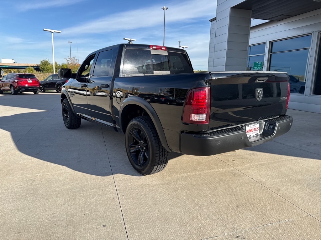 RAM 1500 Classic Tradesman Crew Cab SWB 4WD 2023 RAM 1500 Classic Tradesman Crew Cab SWB 4WD 2023