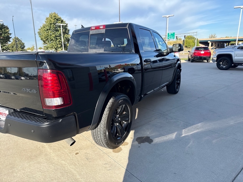 RAM 1500 Classic Tradesman Crew Cab SWB 4WD 2023 RAM 1500 Classic Tradesman Crew Cab SWB 4WD 2023