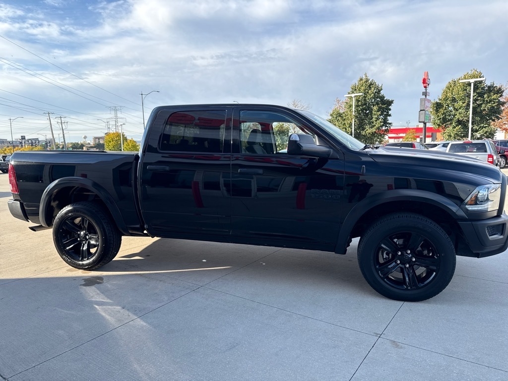 RAM 1500 Classic Tradesman Crew Cab SWB 4WD 2023 RAM 1500 Classic Tradesman Crew Cab SWB 4WD 2023