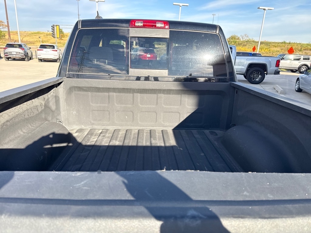 RAM 1500 Classic Tradesman Crew Cab SWB 4WD 2023 RAM 1500 Classic Tradesman Crew Cab SWB 4WD 2023