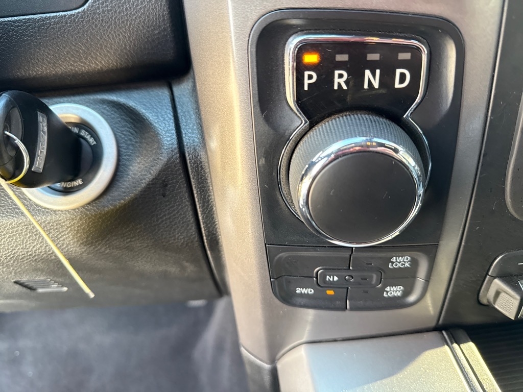 RAM 1500 Classic Tradesman Crew Cab SWB 4WD 2023 RAM 1500 Classic Tradesman Crew Cab SWB 4WD 2023