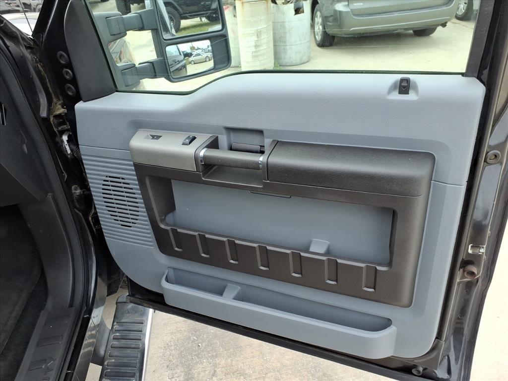 Ford F-250 SD XLT SuperCab 4WD 2011 Ford F-250 SD XLT SuperCab 4WD 2011