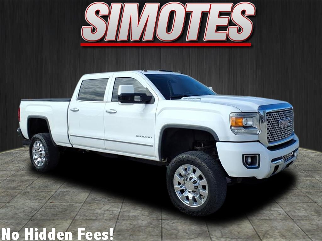 2015 GMC Sierra 3500HD Denali Crew Cab 4WD