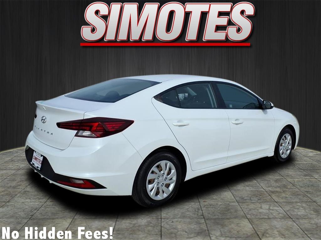 Hyundai Elantra SE 6M 2019