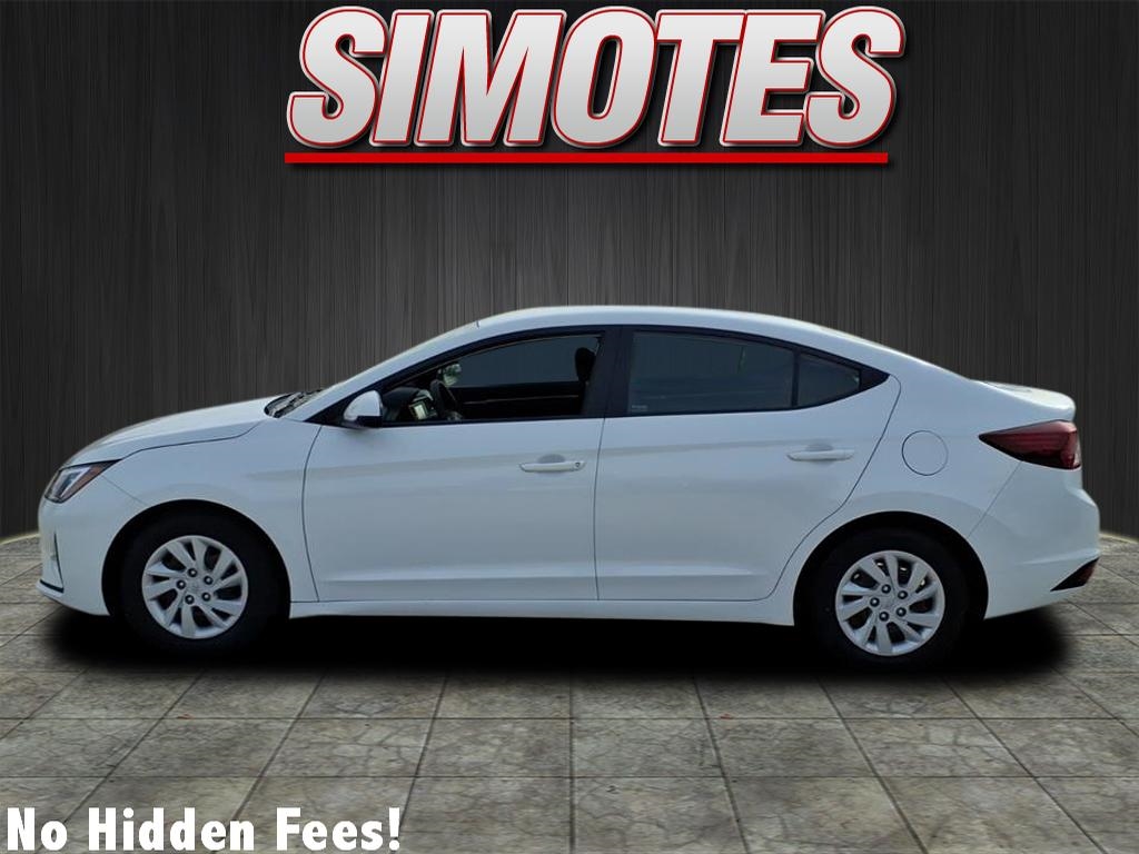 Hyundai Elantra SE 6M 2019