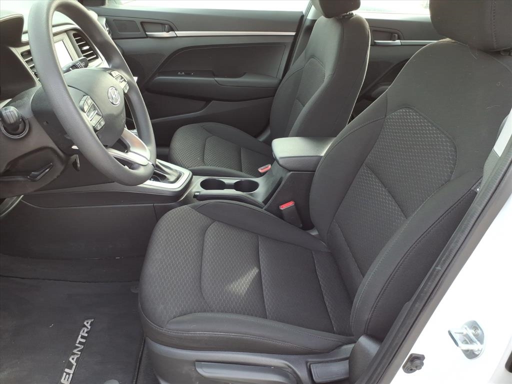 Hyundai Elantra SE 6M 2019