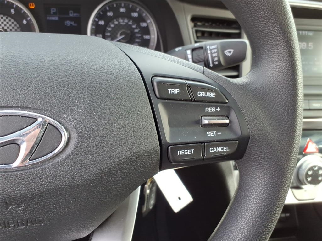 Hyundai Elantra SE 6M 2019