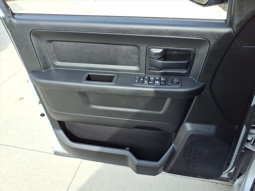 RAM 2500 Tradesman Crew Cab SWB 4WD 2018