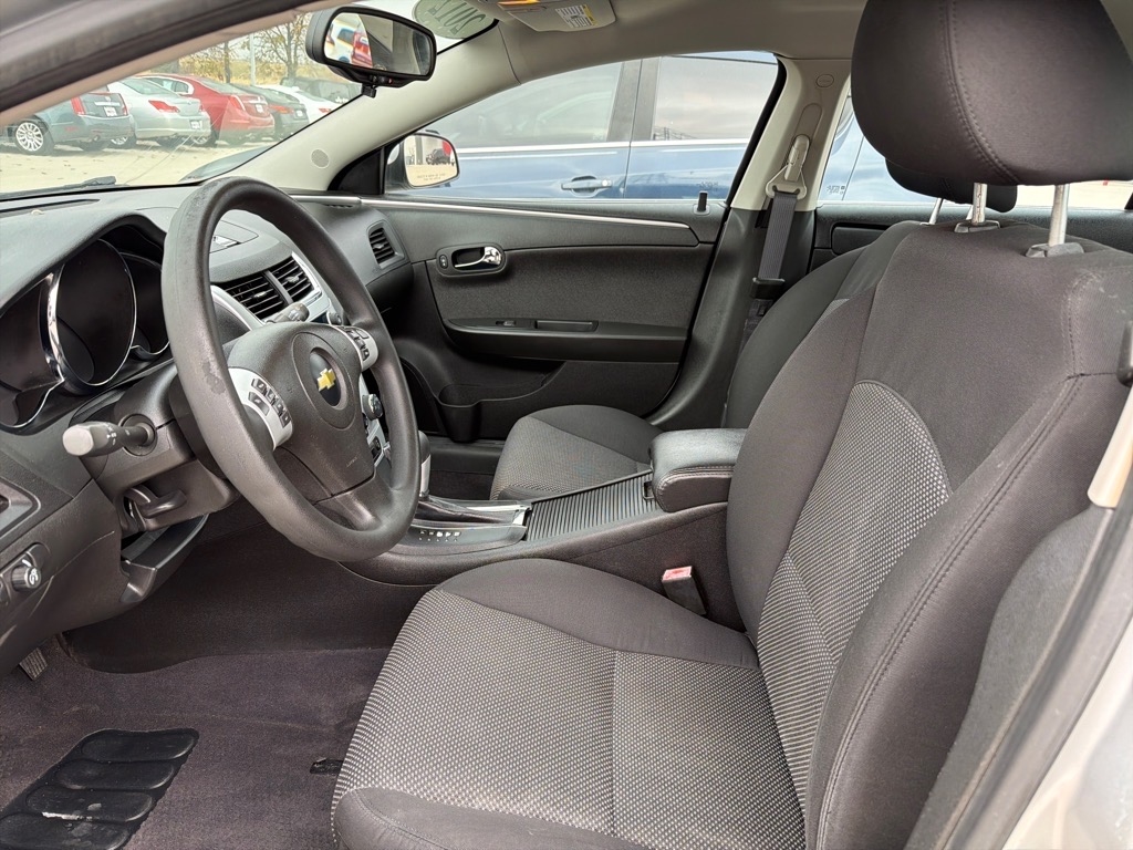 Chevrolet Malibu 1LT 2012