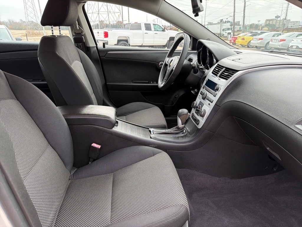 Chevrolet Malibu 1LT 2012