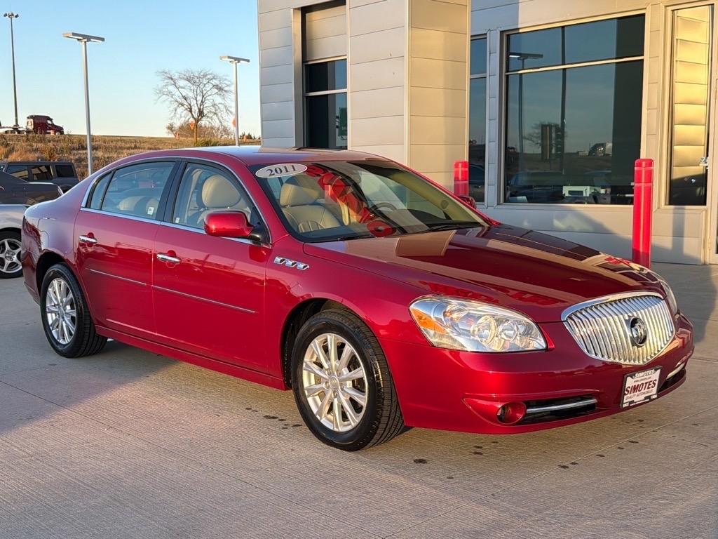 2011 Buick Lucerne CXL photo 2