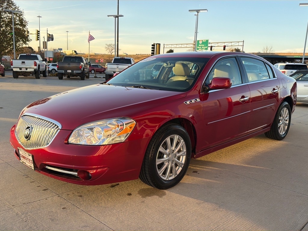 2011 Buick Lucerne CXL photo 3