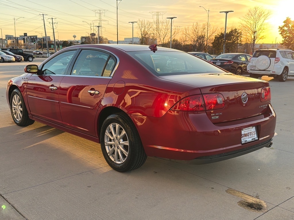 2011 Buick Lucerne CXL photo 4
