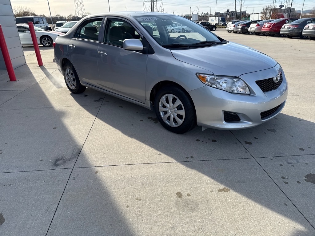 Toyota Corolla LE 4-Speed AT 2010