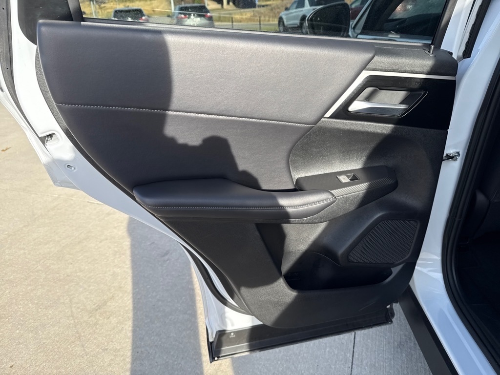 Mitsubishi Outlander SE 4WD 2024