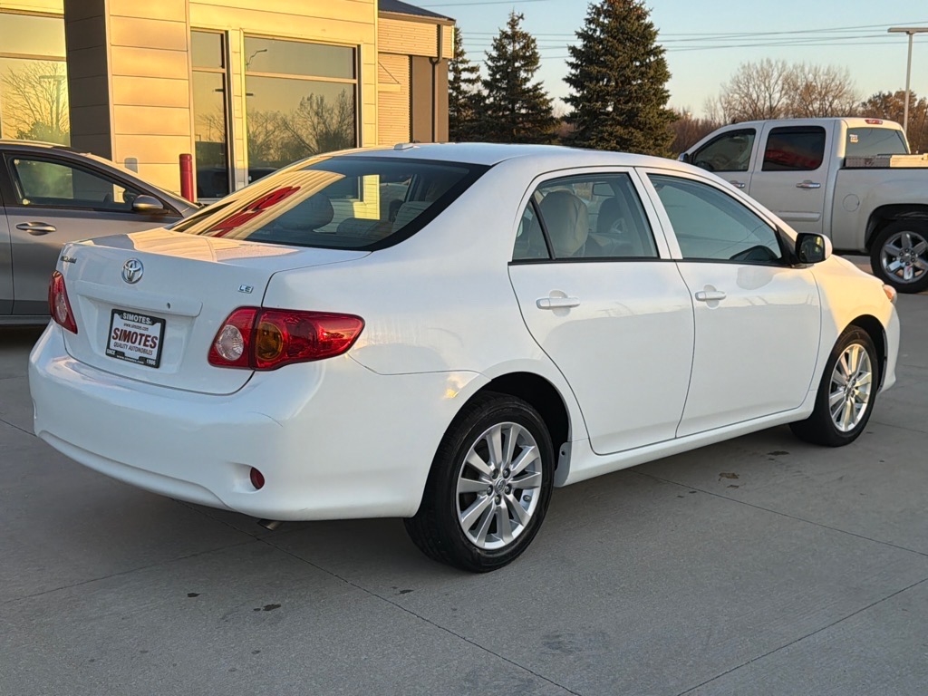 Toyota Corolla LE 4-Speed AT 2009