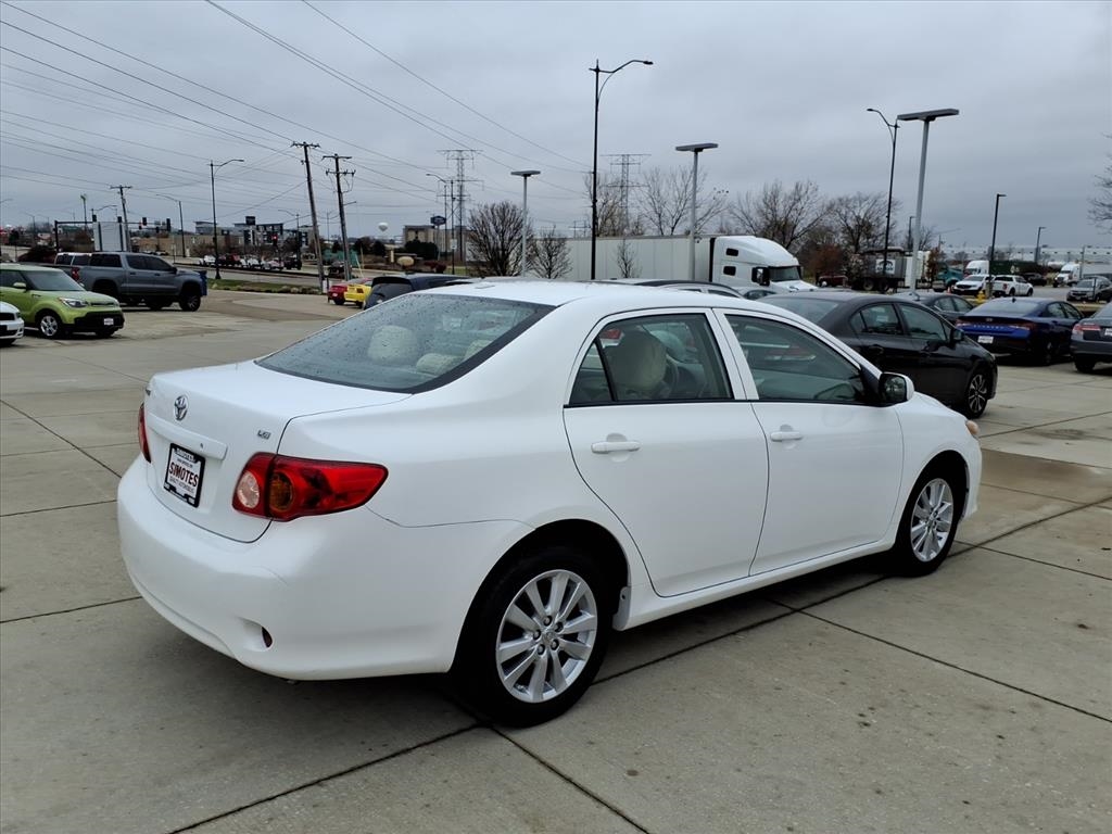 Toyota Corolla LE 4-Speed AT 2009
