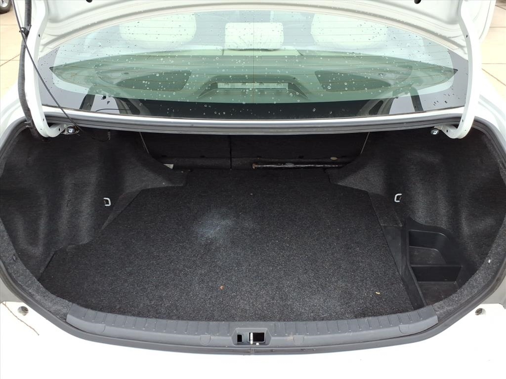 Toyota Corolla LE 4-Speed AT 2009