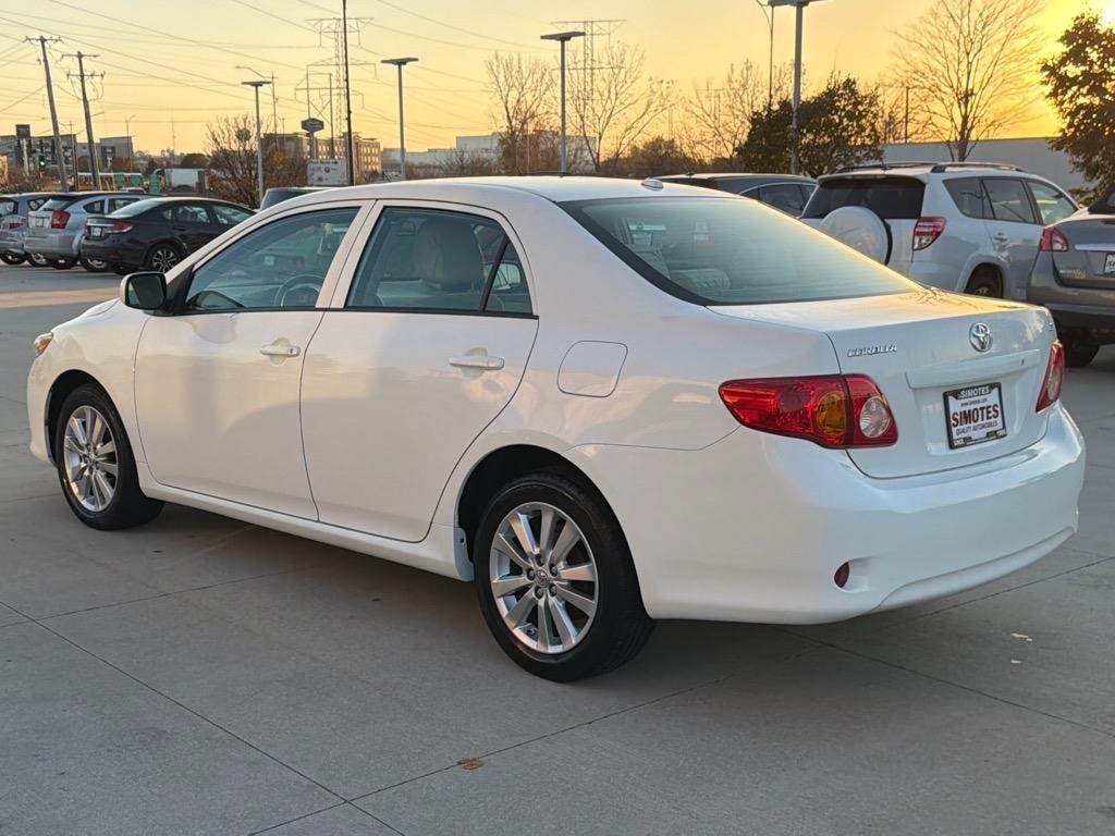 Toyota Corolla LE 4-Speed AT 2009