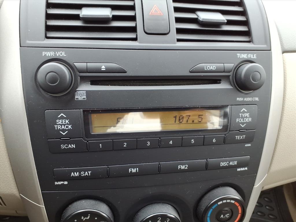 Toyota Corolla LE 4-Speed AT 2009