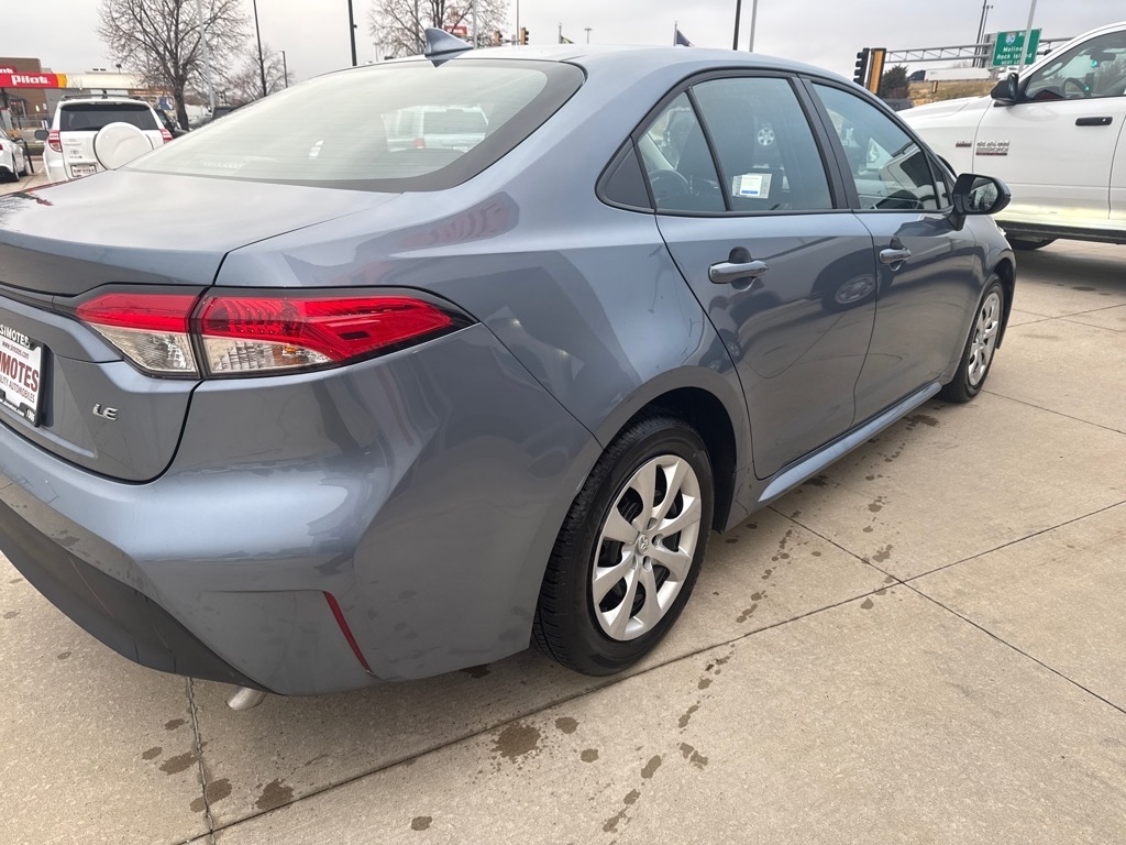 2025 Toyota Corolla LE photo 4