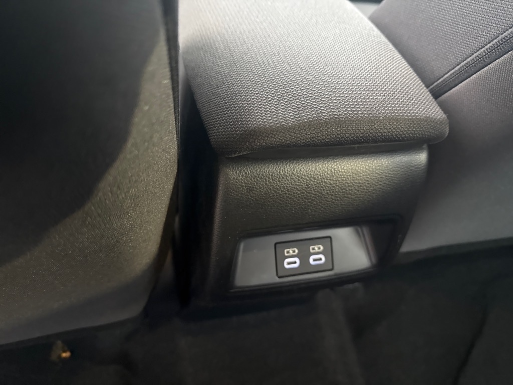 Toyota Corolla LE 2025